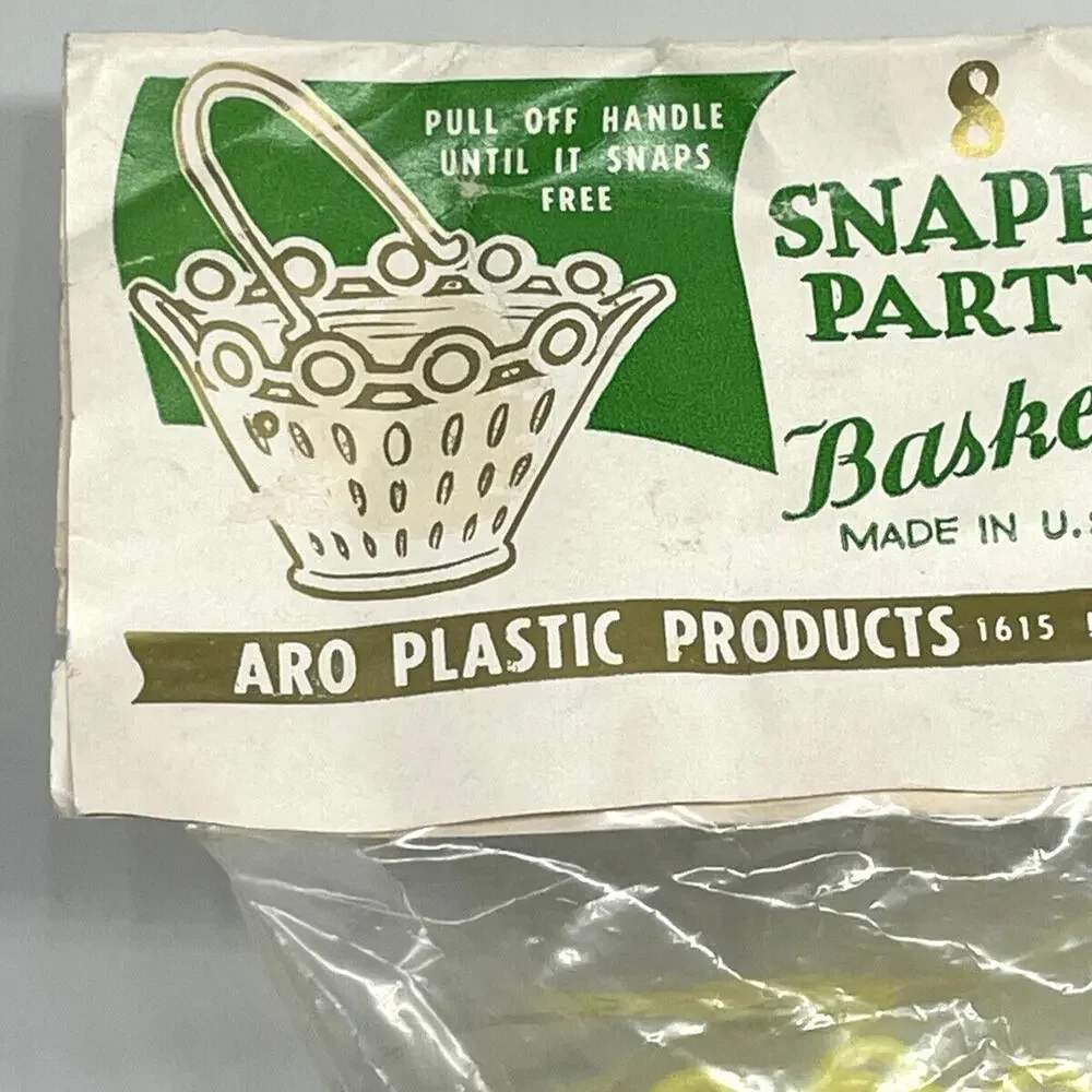 Yellow Plastic Party Favor Baskets Baby Wedding Shower Sealed 8 Piece‎ Vintage